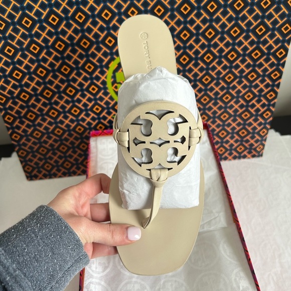 Tory Burch Miller Square Toe Sandal Size 8 New Cream White - Picture 4 of 12